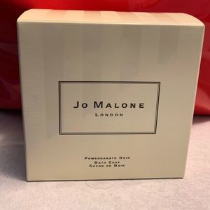 Jo Malone London Pomegranate Noir Bath Soap